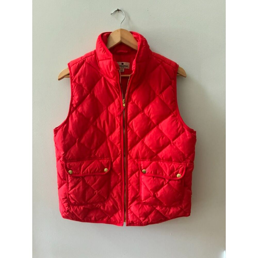 Woolrich Women’s Large Red Down Puffer Vest Quilted Gold Hardware